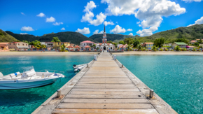 Martinique Frankreich Karibik Strand Anse d'Arlet Foto iStock Damien Verrier